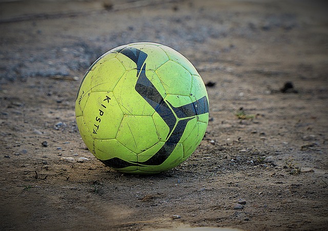 随着中国足 随着中国足